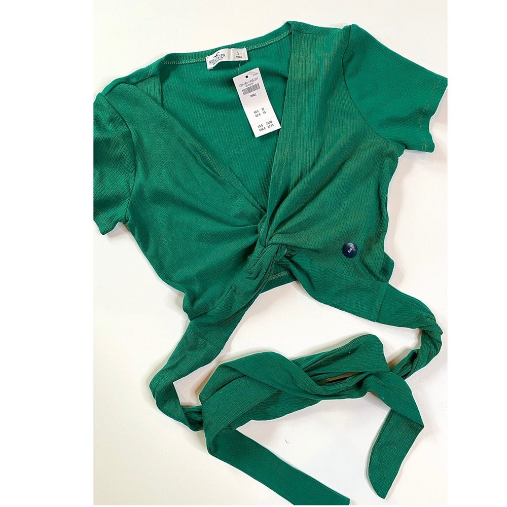 Hollister || Girls Ribbed Top